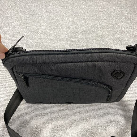 Ogio Newt 13" Slim Sleeve Messenger Bag - Static - Kindle Tablet iPAd - Picture 11 of 16